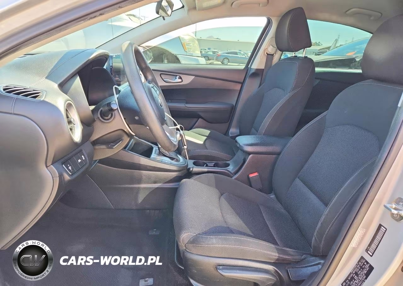 2020 Kia Forte Lxs VIN:3KPF24AD2LE192983 - 7