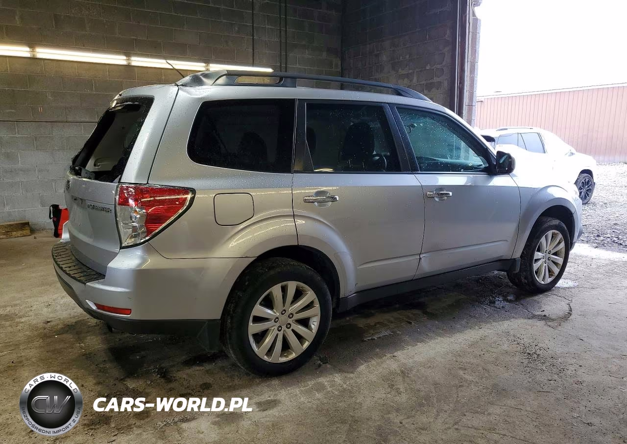 2012 Subaru Forester Limited VIN:JF2SHAEC3CH409742 - 3