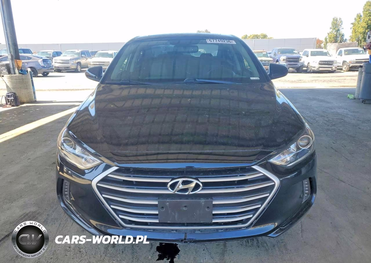 2018 Hyundai Elantra Value Edition VIN:5NPD84LF2JH383025 - 5