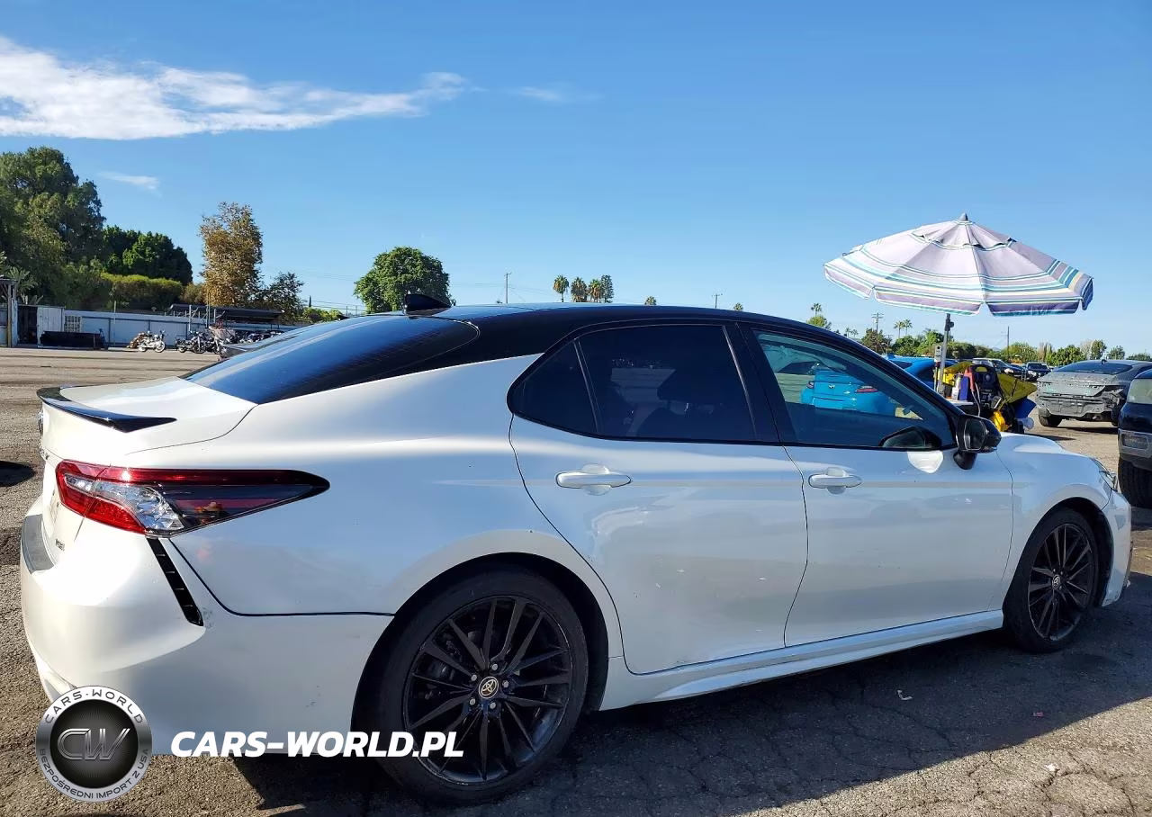 2022 Toyota Camry Xse VIN:4T1K61AK9NU011331 - 3