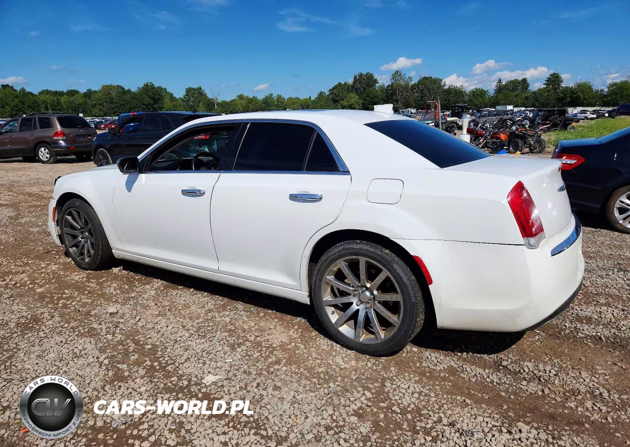 2016 Chrysler 300C VIN:2C3CCAEG2GH348795 - 2