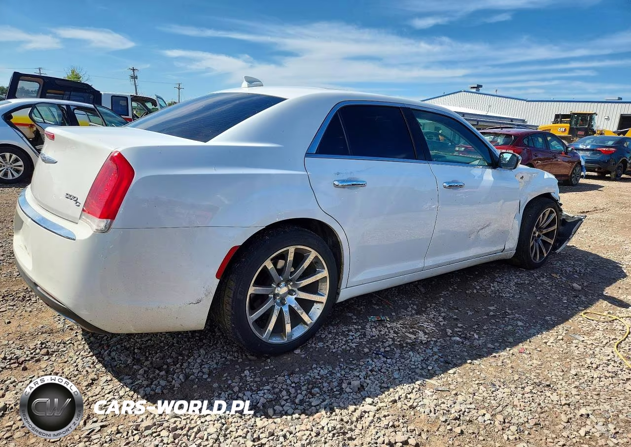 2016 Chrysler 300C VIN:2C3CCAEG2GH348795 - 3