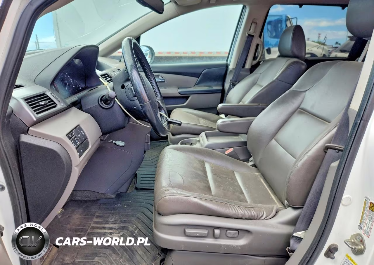 2014 Honda Odyssey Touring VIN:5FNRL5H92EB123337 - 7