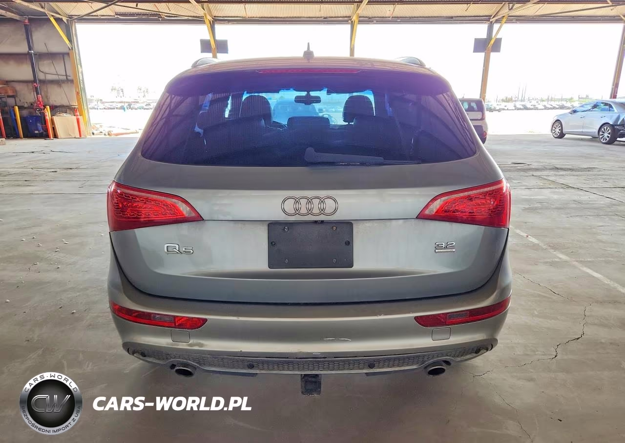 2010 Audi Q5 Premium Plus VIN:WA1MKAFP1AA083255 - 6