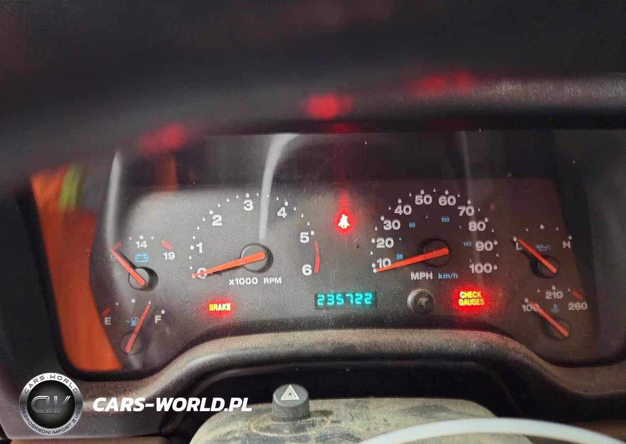 2004 Jeep Wrangler X VIN:1J4FA39S94P744247 - 9