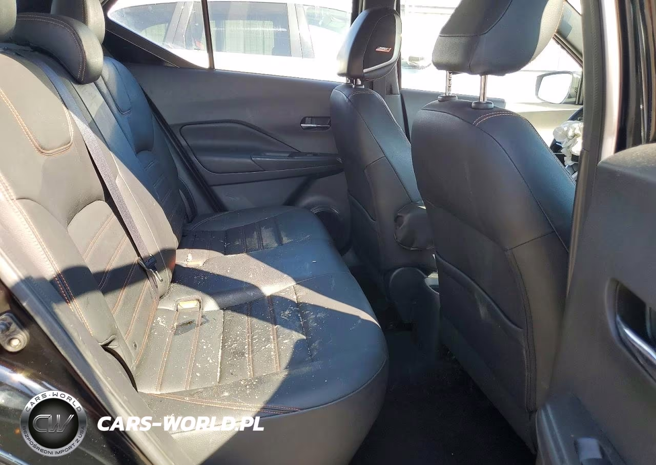 2019 Nissan Kicks Sr VIN:3N1CP5CU0KL514606 - 10