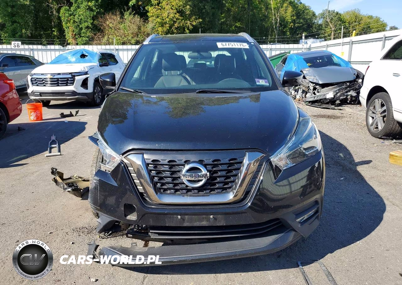 2019 Nissan Kicks Sr VIN:3N1CP5CU0KL514606 - 5