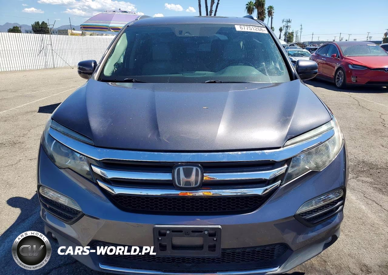 2017 Honda Pilot Elite VIN:5FNYF6H08HB038243 - 5