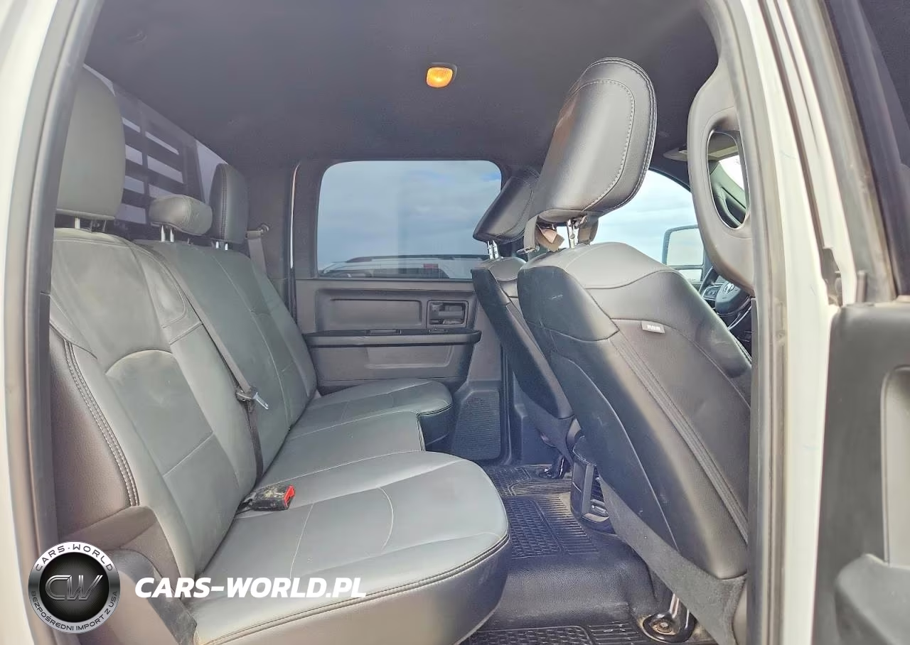 2023 Ram 3500 Tradesman VIN:3C63R3GL3PG596318 - 11