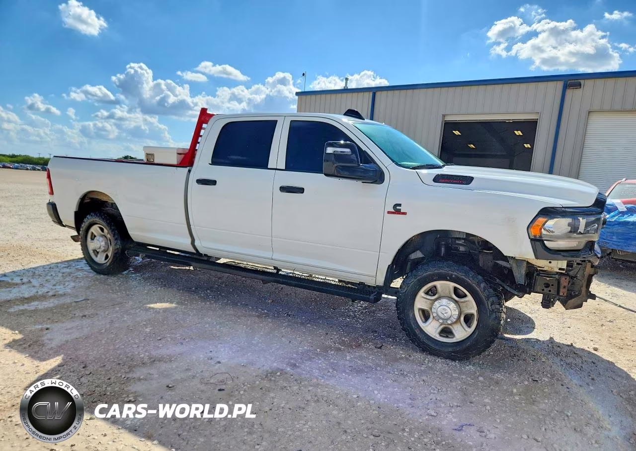 2023 Ram 3500 Tradesman VIN:3C63R3GL3PG596318 - 4