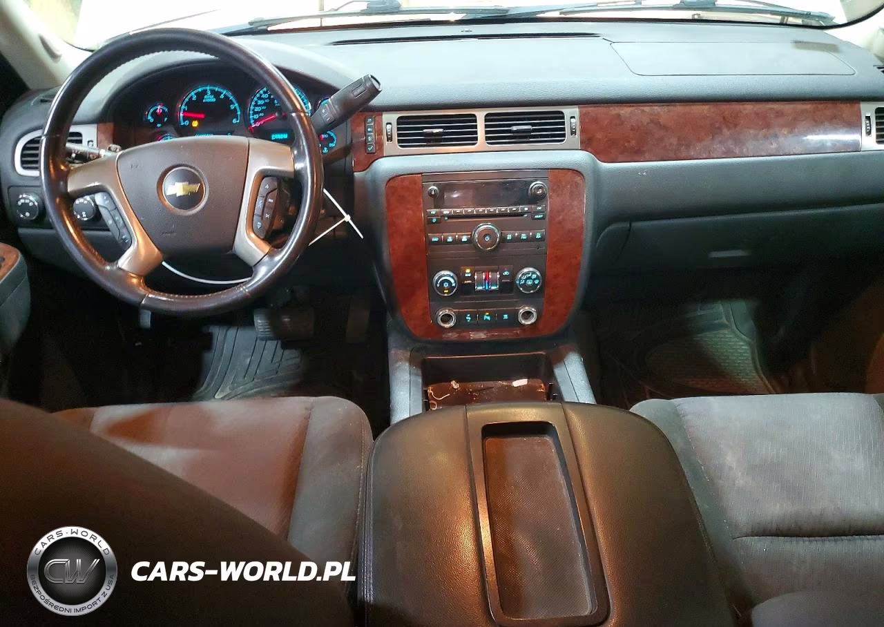 2011 Chevrolet Suburban K1500 Ls VIN:1GNSKHE30BR367331 - 8