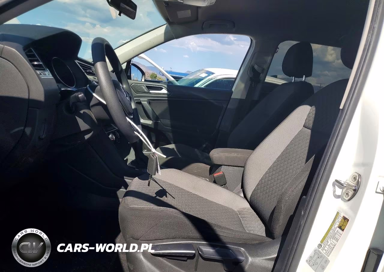 2018 Volkswagen Tiguan S VIN:3VV1B7AX9JM108006 - 7