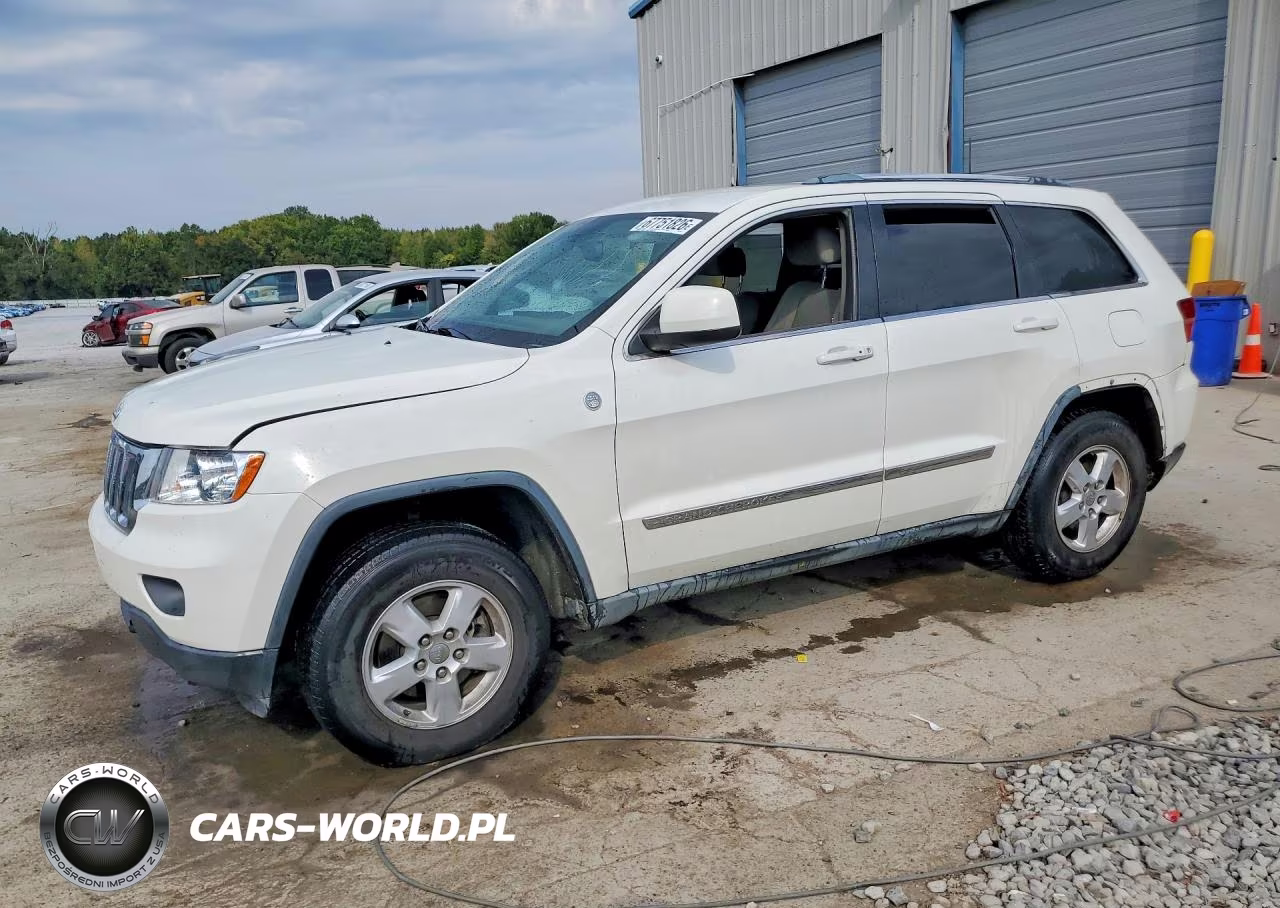 2011 Jeep Grand Cherokee Laredo VIN:1J4RR4GG8BC617651 - 1