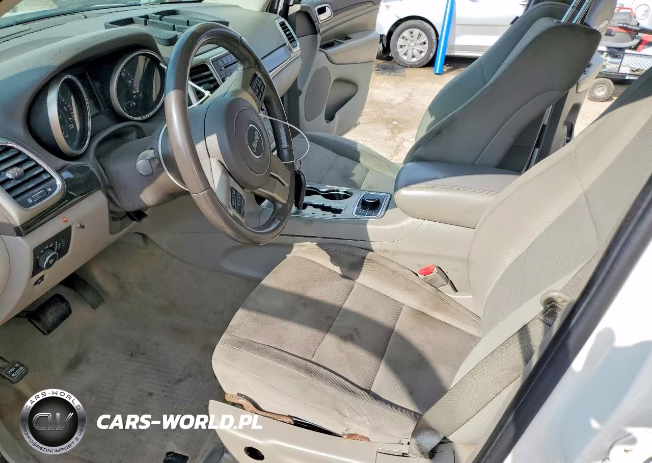 2011 Jeep Grand Cherokee Laredo VIN:1J4RR4GG8BC617651 - 7