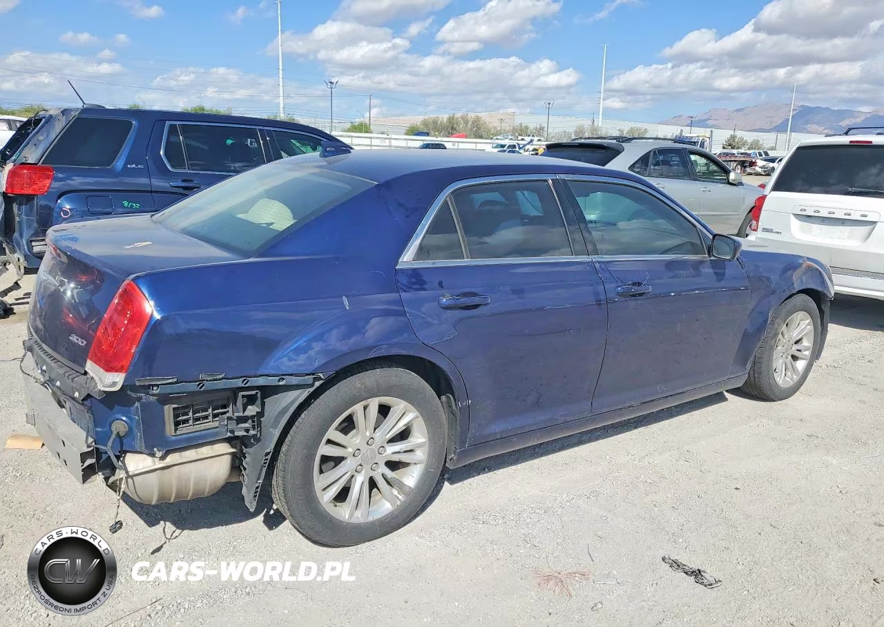 2017 Chrysler 300 Limited VIN:2C3CCAAGXHH591035 - 3