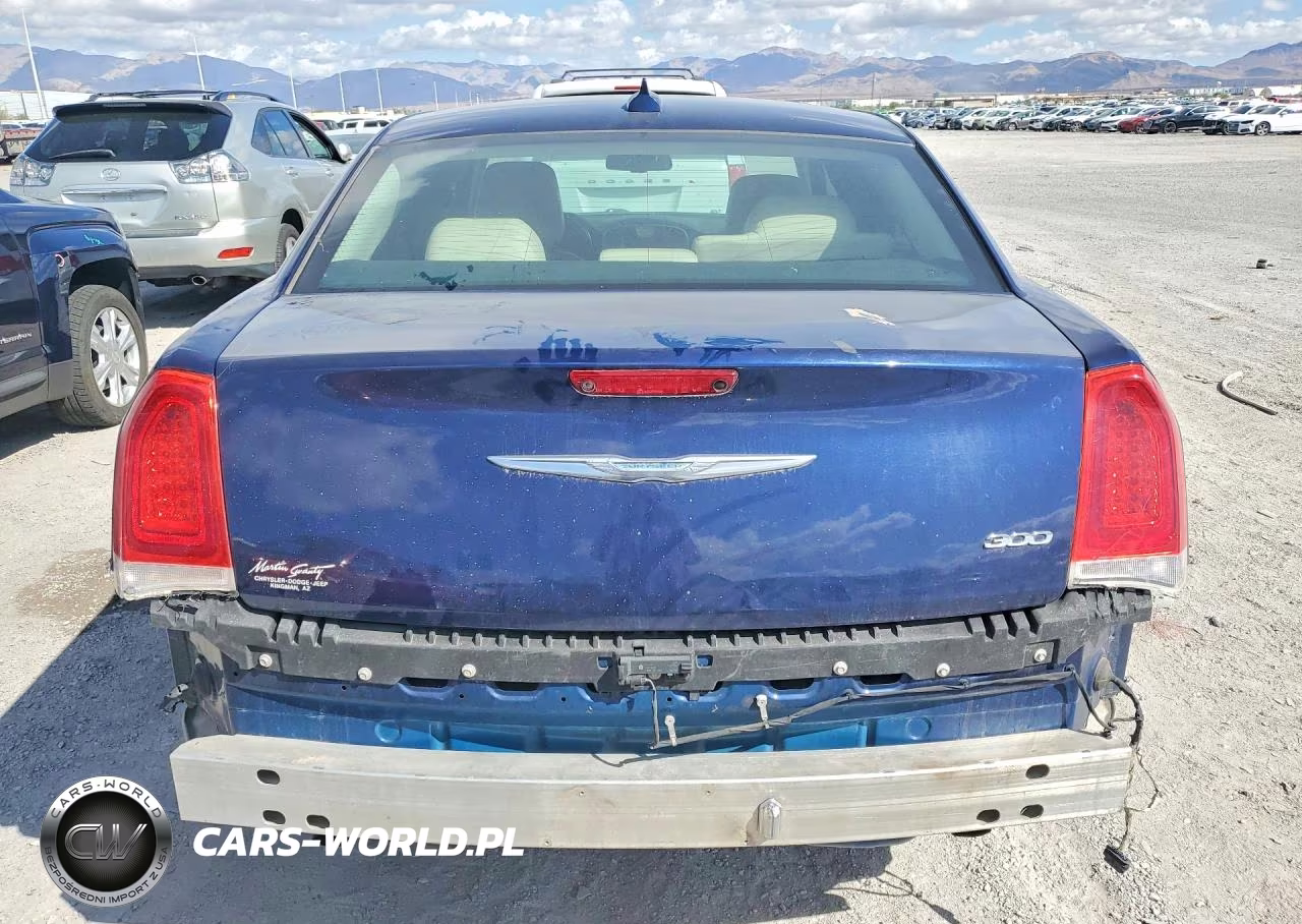 2017 Chrysler 300 Limited VIN:2C3CCAAGXHH591035 - 6