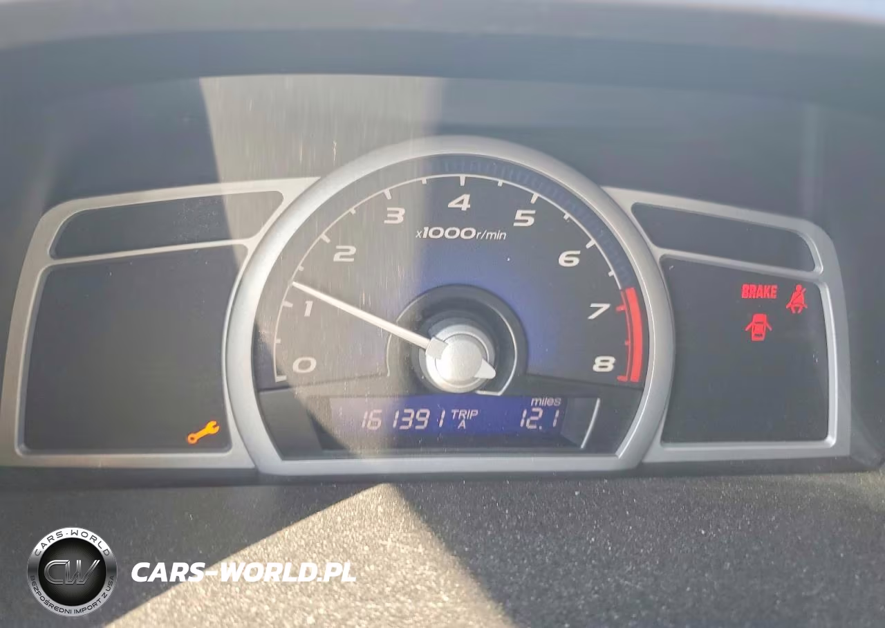 2007 Honda Civic Lx VIN:2HGFG11607H563779 - 9