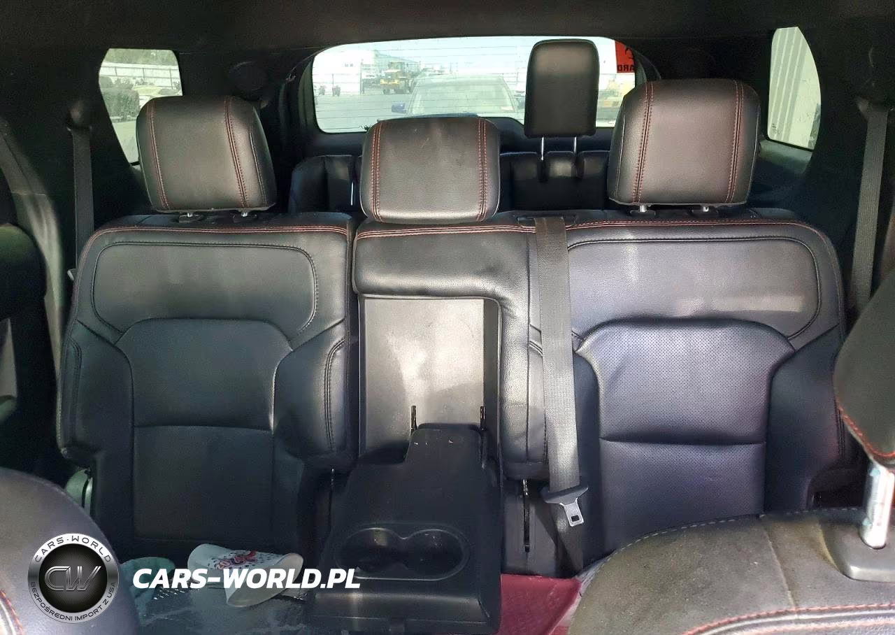 2019 Ford Explorer Sport VIN:1FM5K8GT9KGA32952 - 10