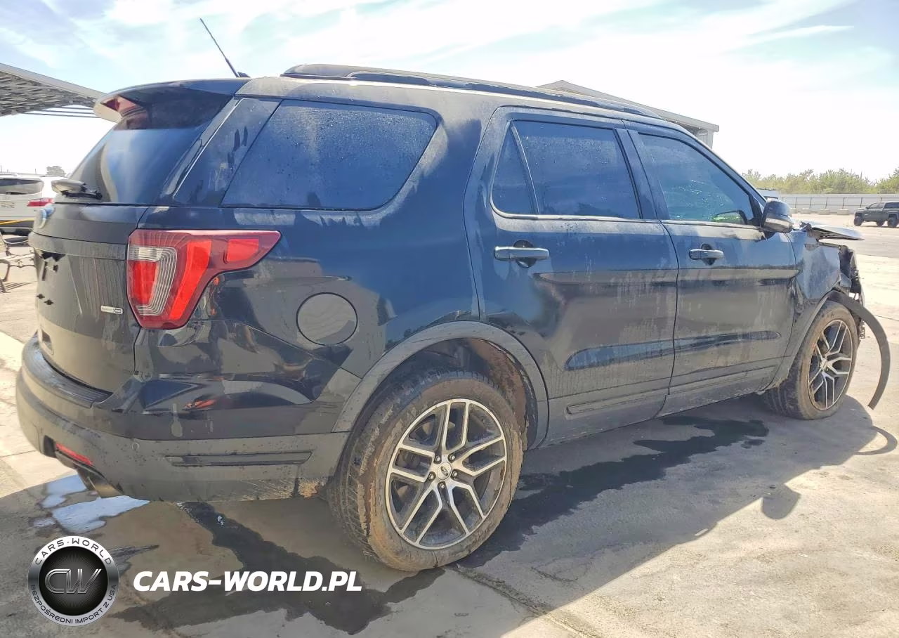 2019 Ford Explorer Sport VIN:1FM5K8GT9KGA32952 - 3