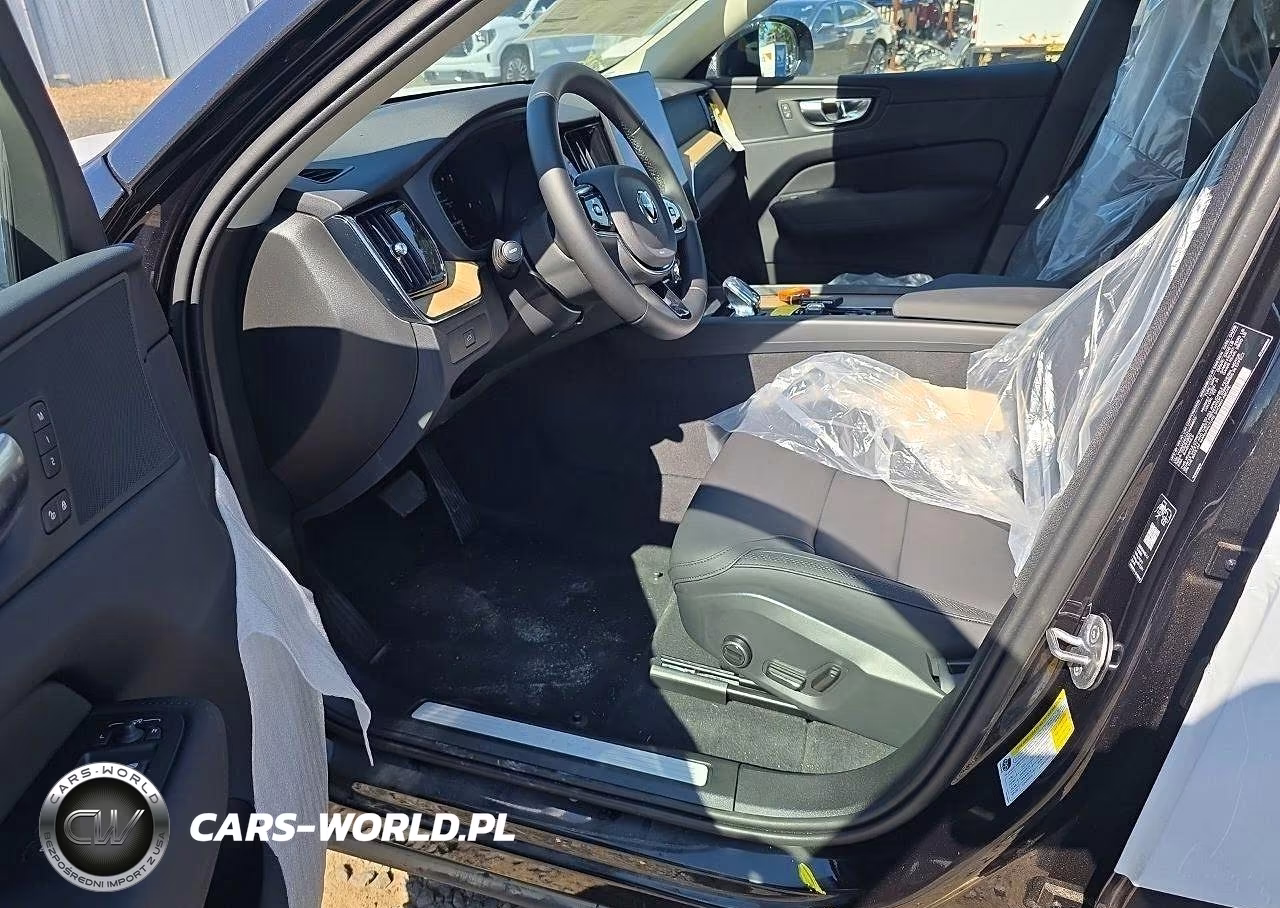 2026 Volvo Xc60 Plus VIN:YV4M12RC0T1498803 - 7