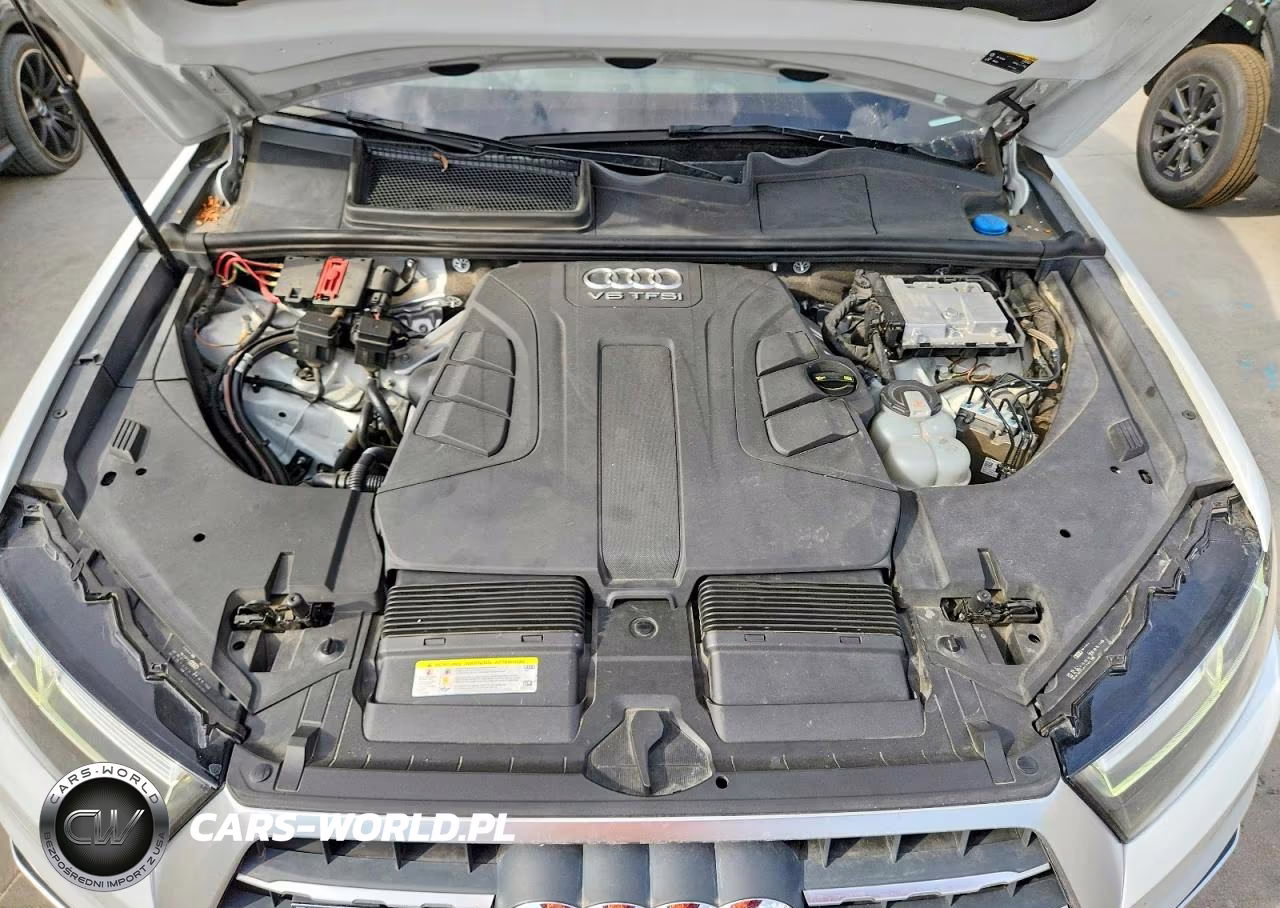 2018 Audi Q7 Prestige VIN:WA1VAAF76JD001820 - 12