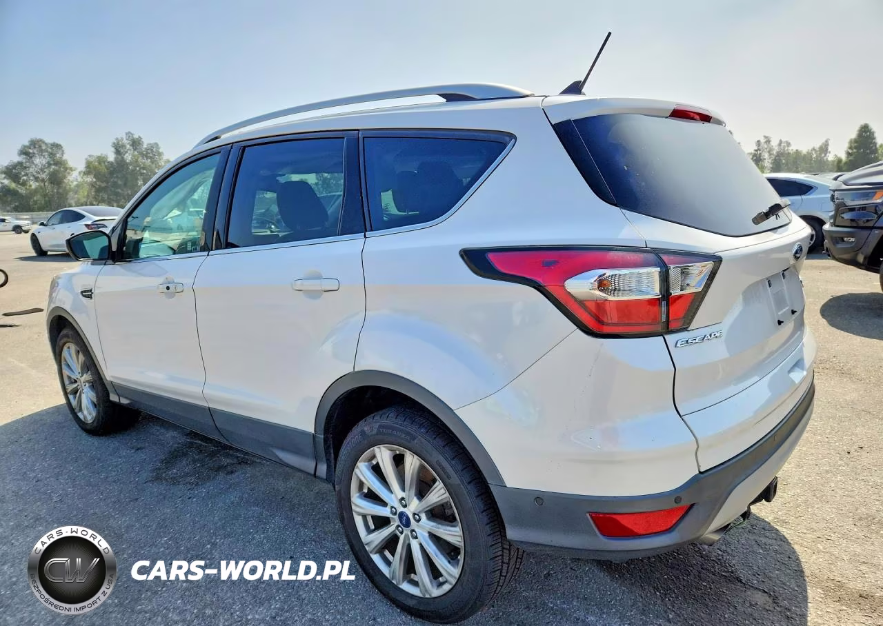 2018 Ford Escape Titanium VIN:1FMCU9J9XJUA24668 - 2