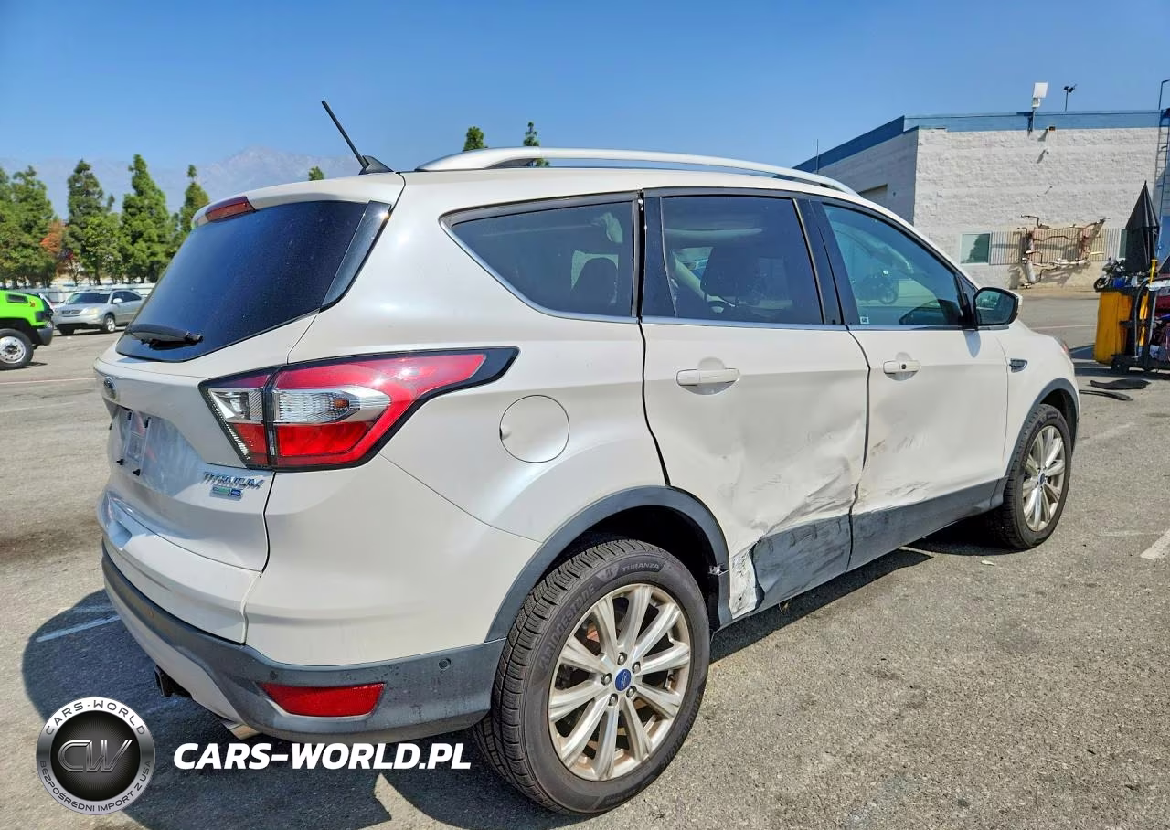 2018 Ford Escape Titanium VIN:1FMCU9J9XJUA24668 - 3