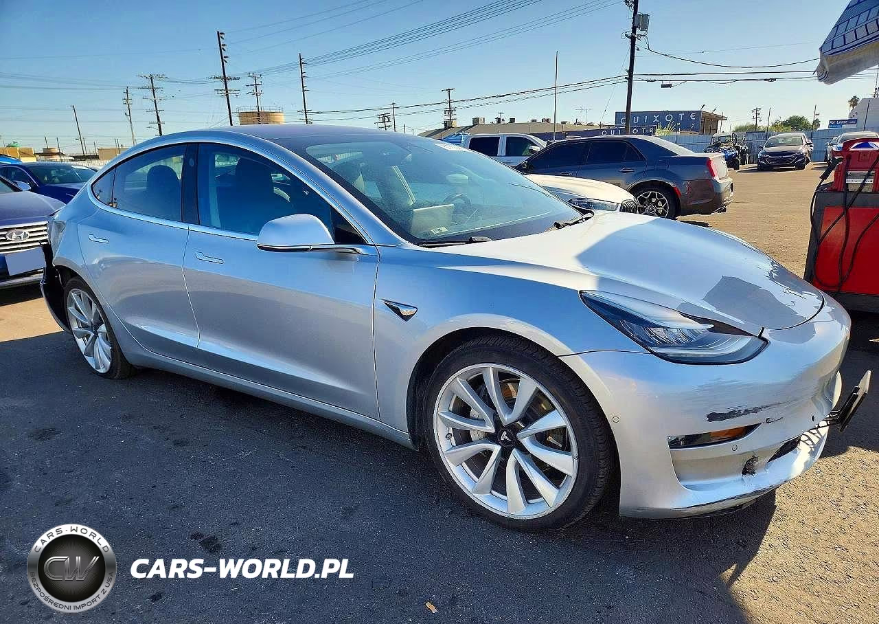 2018 Tesla Model 3 VIN:5YJ3E1EB7JF069172 - 4