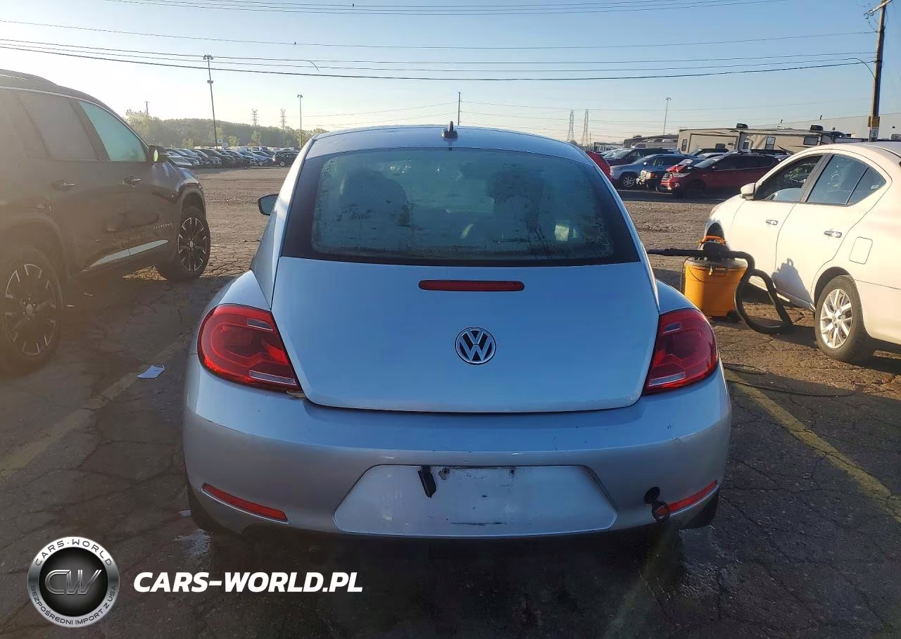 2014 Volkswagen Beetle VIN:3VWJ17AT1EM637760 - 6