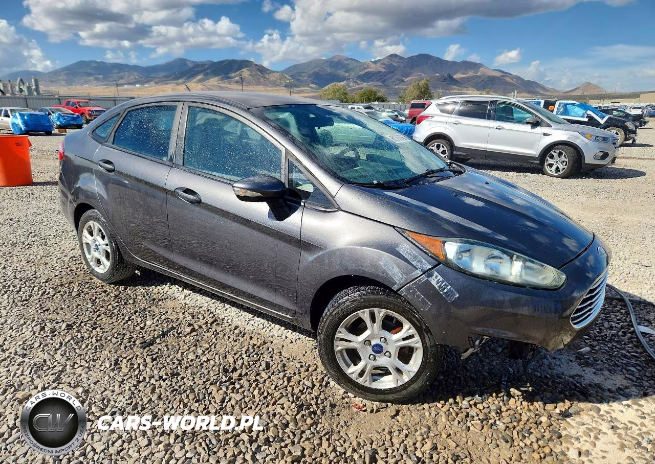 2015 Ford Fiesta Se VIN:3FADP4BJ4FM213653 - 4