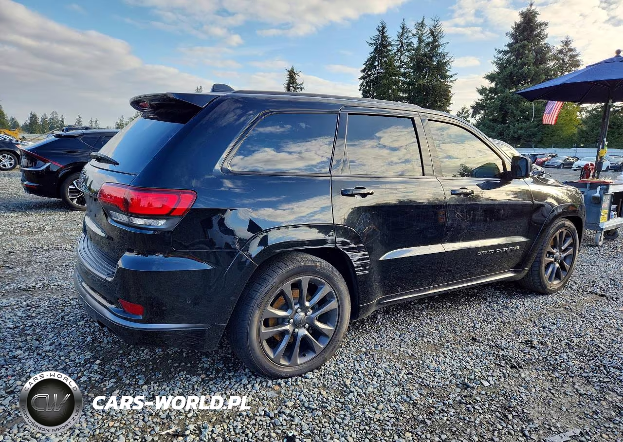 2018 Jeep Grand Cherokee Overland VIN:1C4RJFCG3JC357902 - 3
