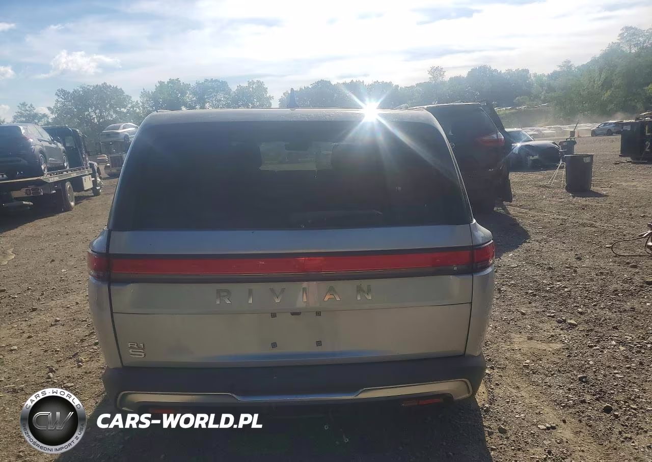 2023 Rivian R1S Adventure VIN:7PDSGABA5PN016149 - 6