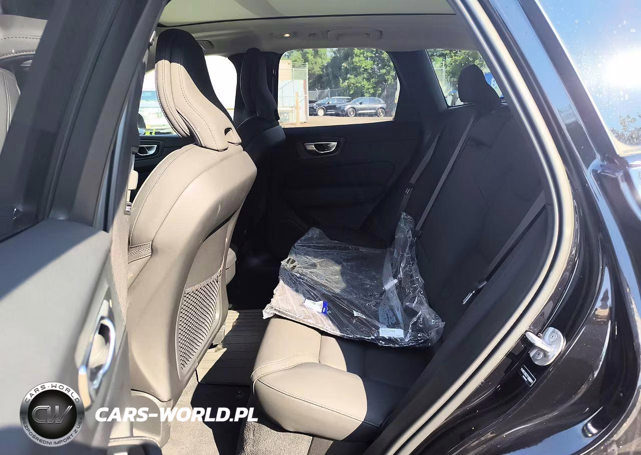 2026 Volvo Xc60 Plus VIN:YV4M12RC2T1336011 - 13
