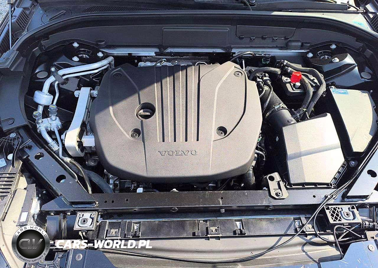 2026 Volvo Xc60 Plus VIN:YV4M12RC2T1336011 - 14