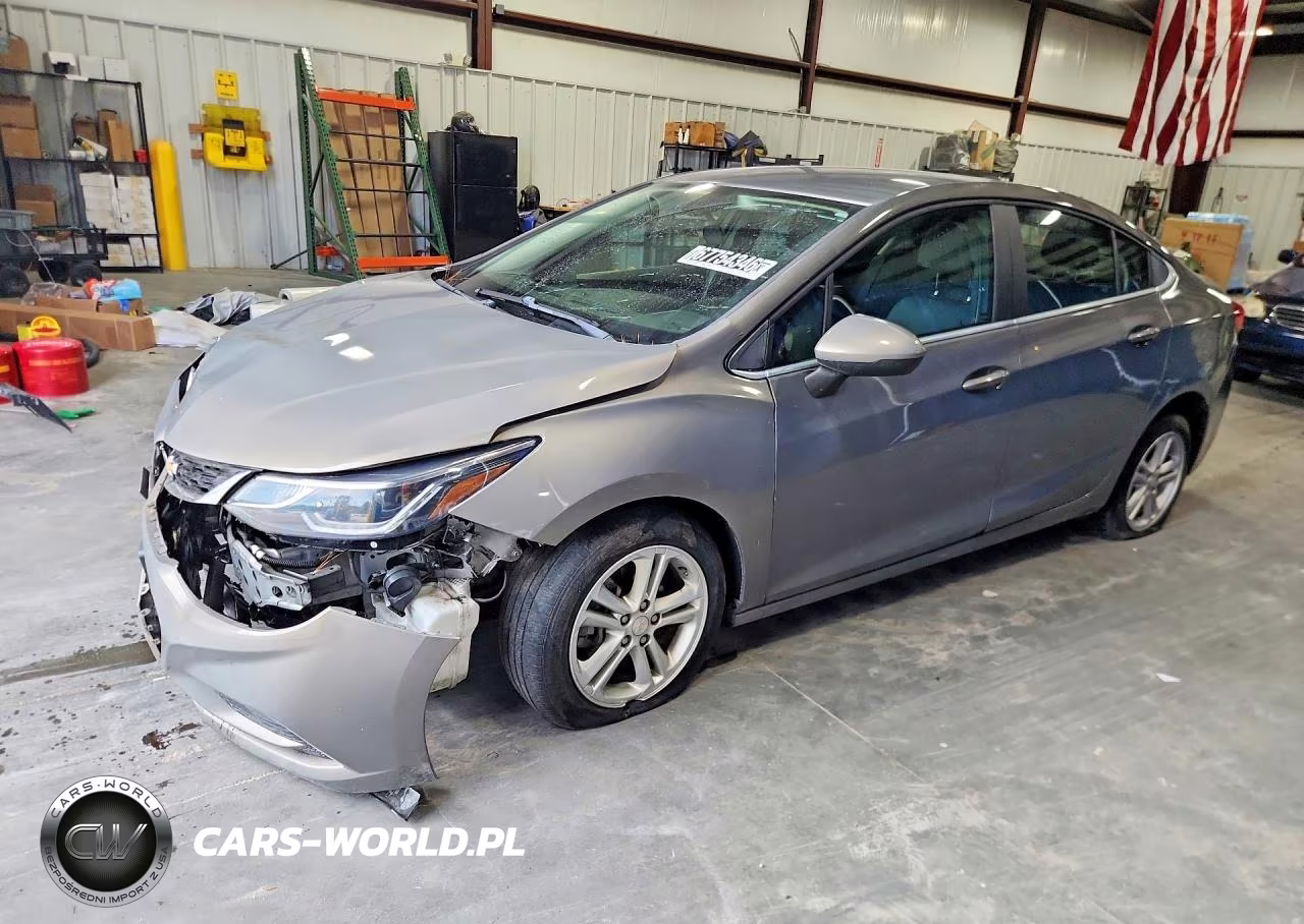 2018 Chevrolet Cruze Lt VIN:1G1BE5SM0J7156578 - 1