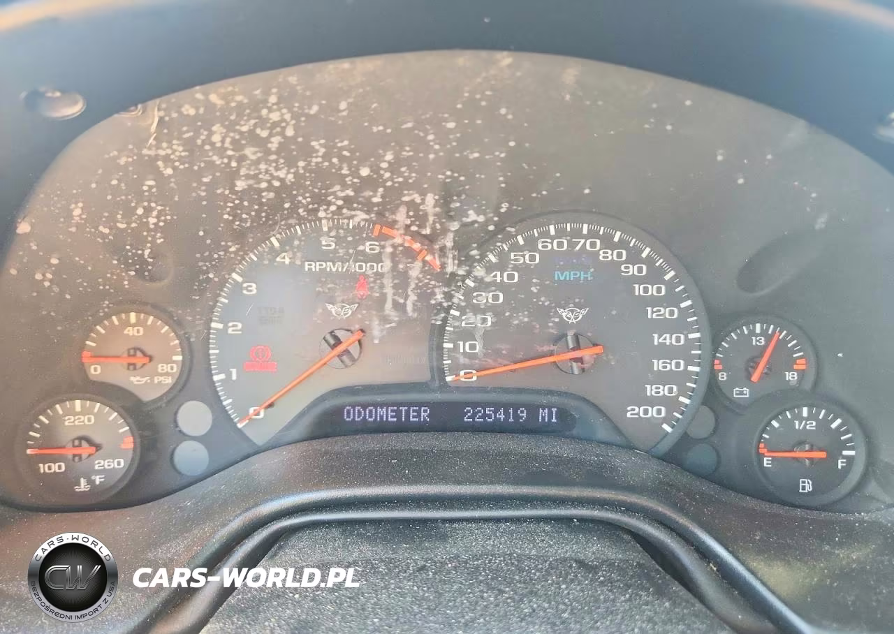 2000 Chevrolet Corvette VIN:1G1YY32G0Y5127071 - 9