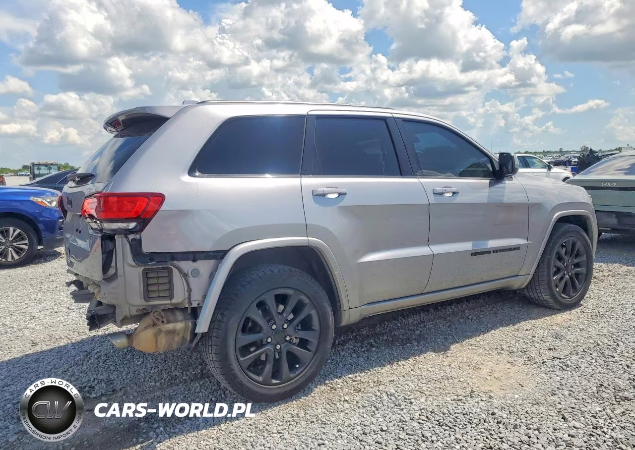 2021 Jeep Grand Cherokee Laredo VIN:1C4RJEAG5MC681273 - 3