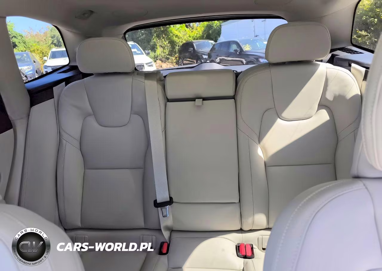 2026 Volvo Xc60 Ultra VIN:YV4M12RM0T1493092 - 12