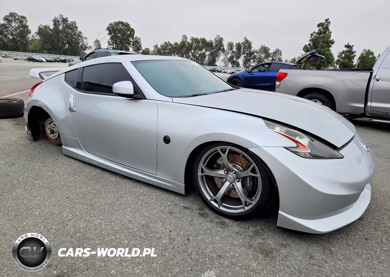 2010 Nissan 370Z Base VIN:JN1AZ4EH2AM504790 - 4