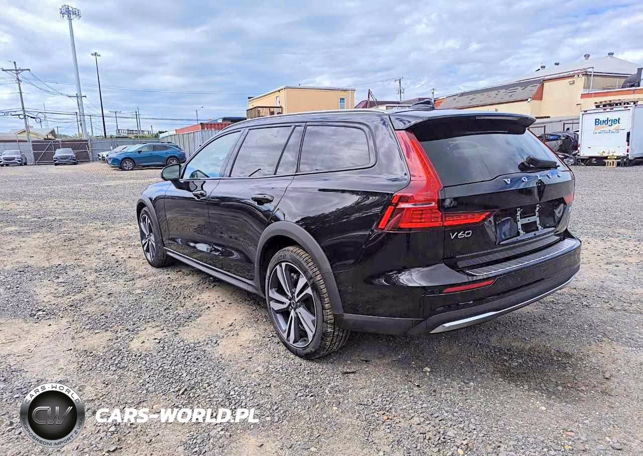2026 Volvo V60 Cross Country Plus VIN:YV4L12WK0T2170119 - 2