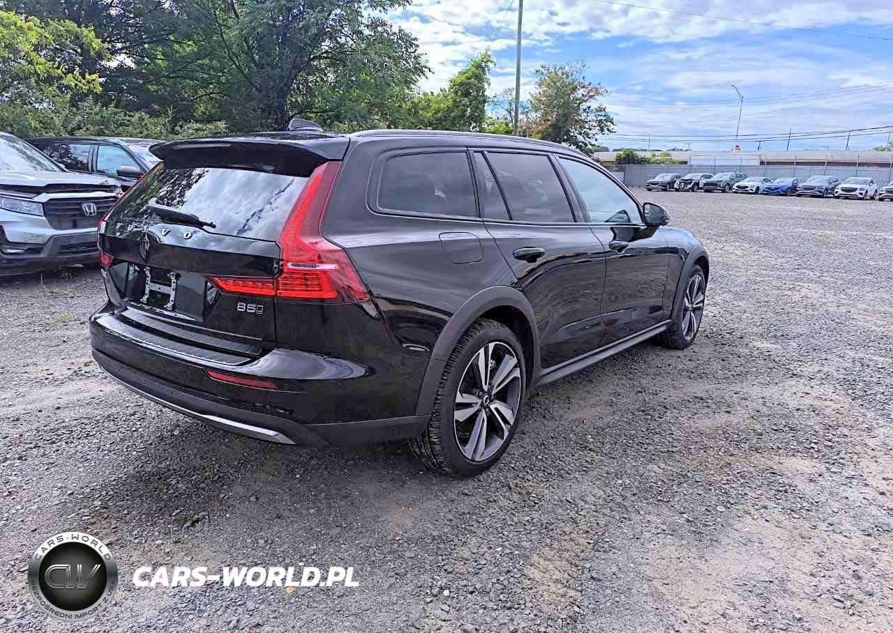 2026 Volvo V60 Cross Country Plus VIN:YV4L12WK0T2170119 - 4