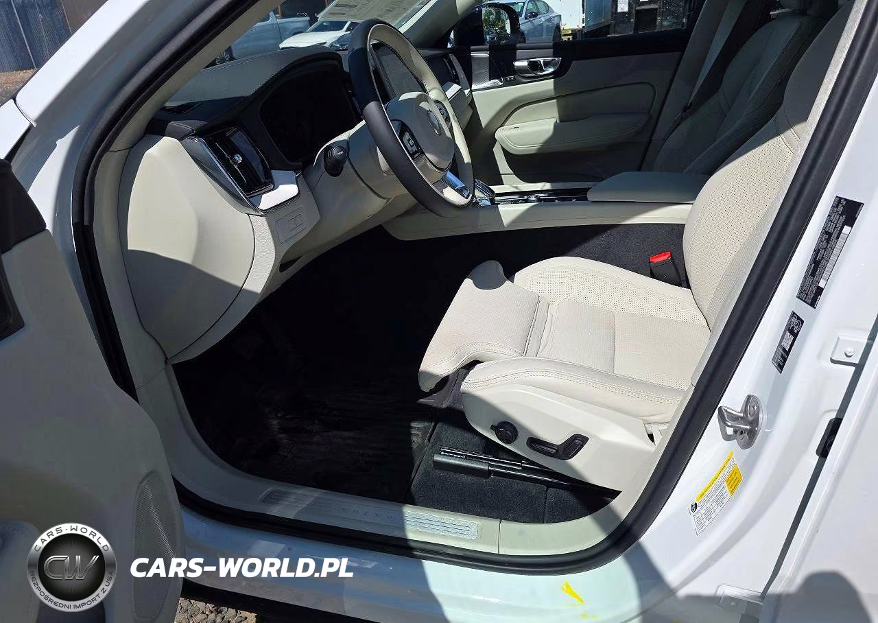 2026 Volvo Xc60 Ultra VIN:YV4H60RM1T1485946 - 7