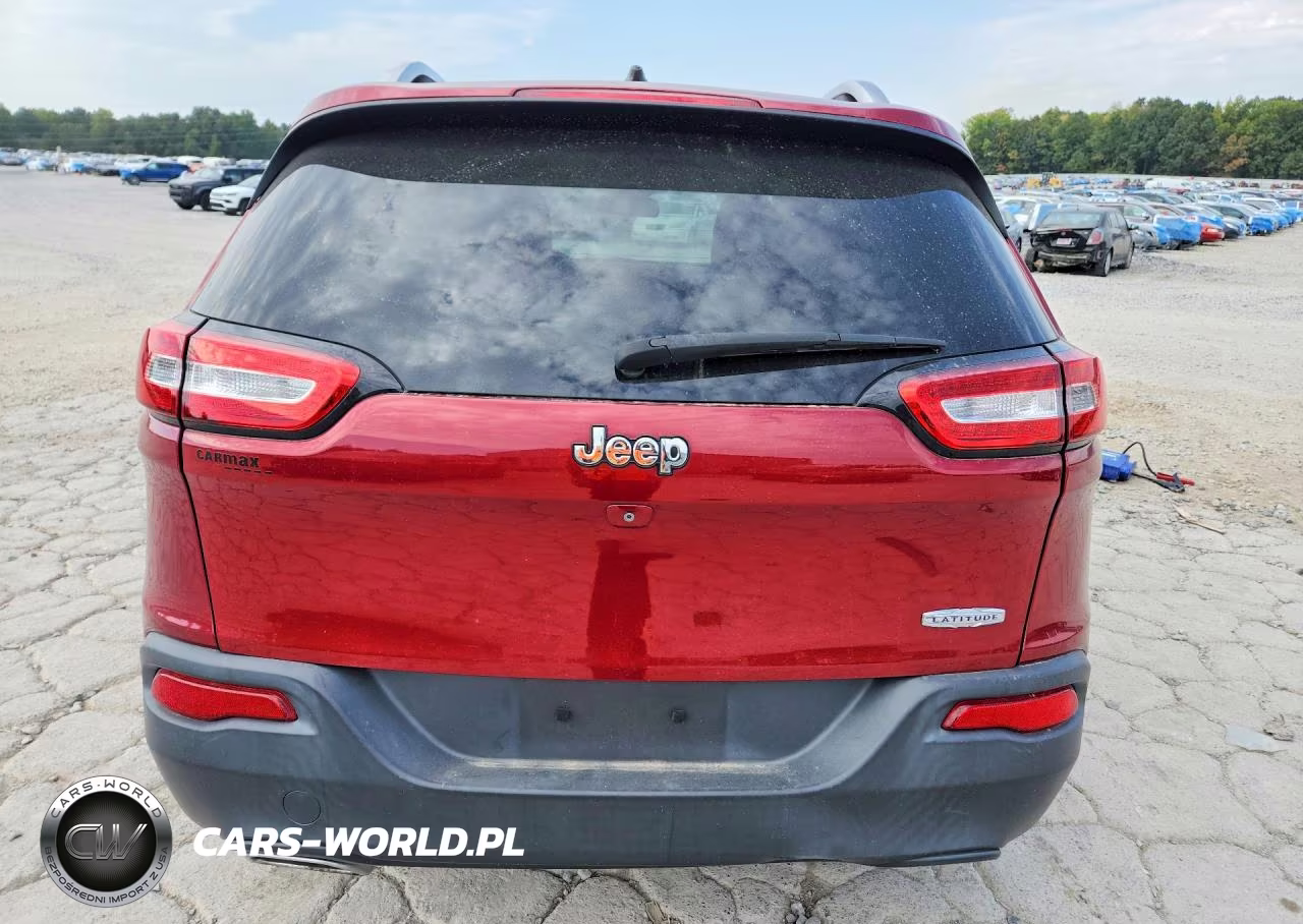2015 Jeep Cherokee Latitude VIN:1C4PJLCS9FW542200 - 6