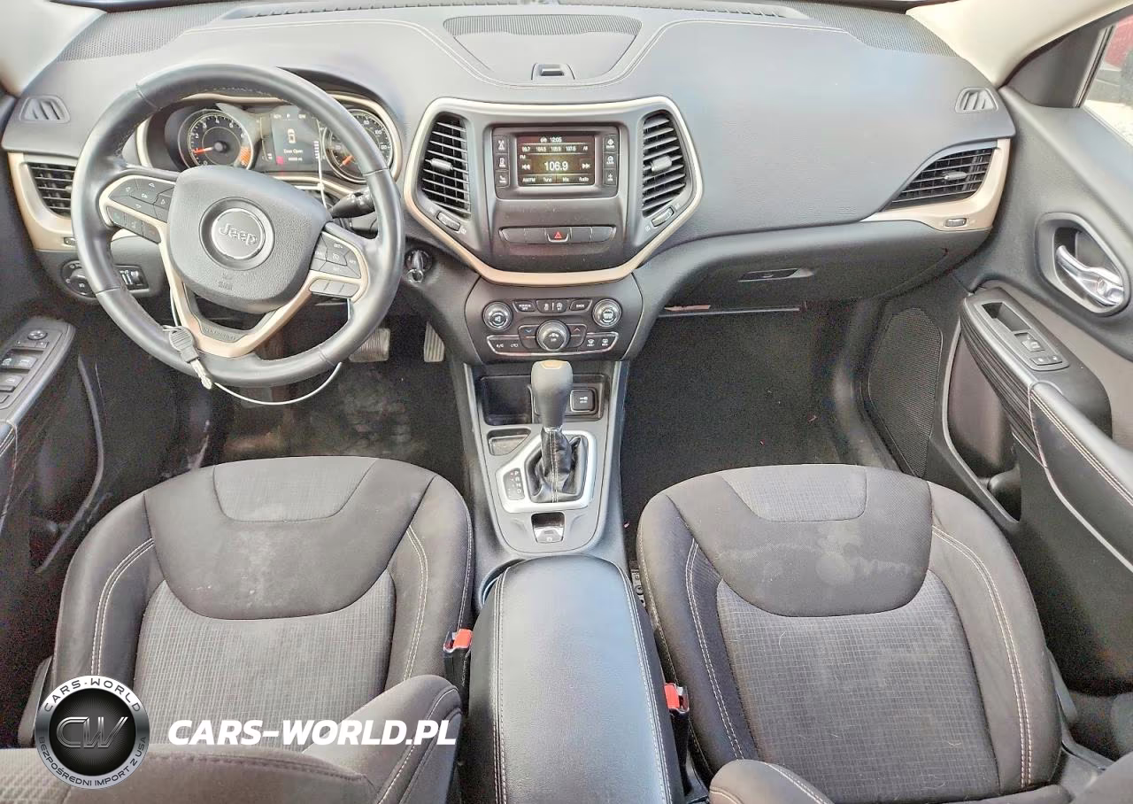 2015 Jeep Cherokee Latitude VIN:1C4PJLCS9FW542200 - 8