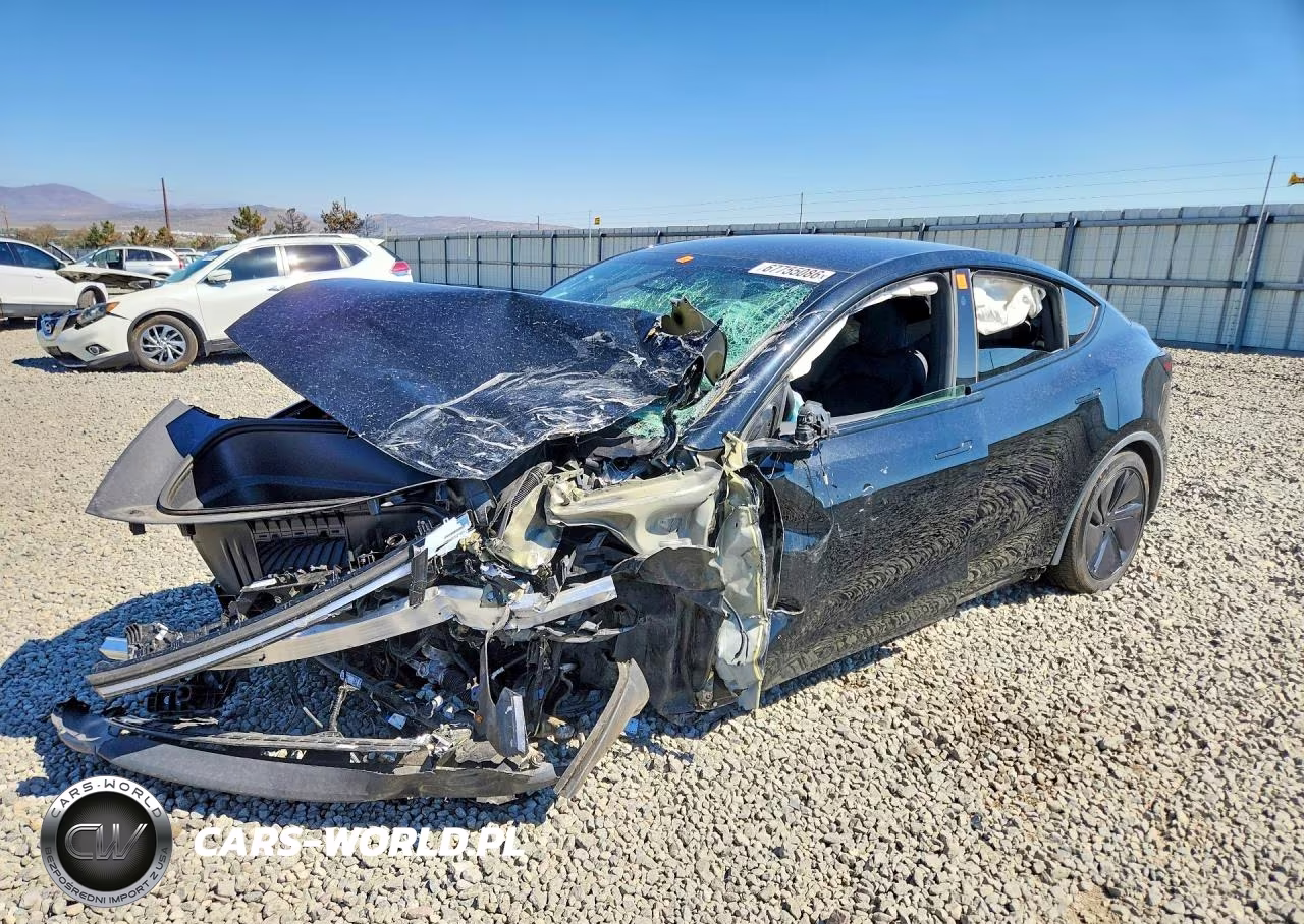 2026 Tesla Model Y VIN:7SAYGDEE6TF574203 - 1