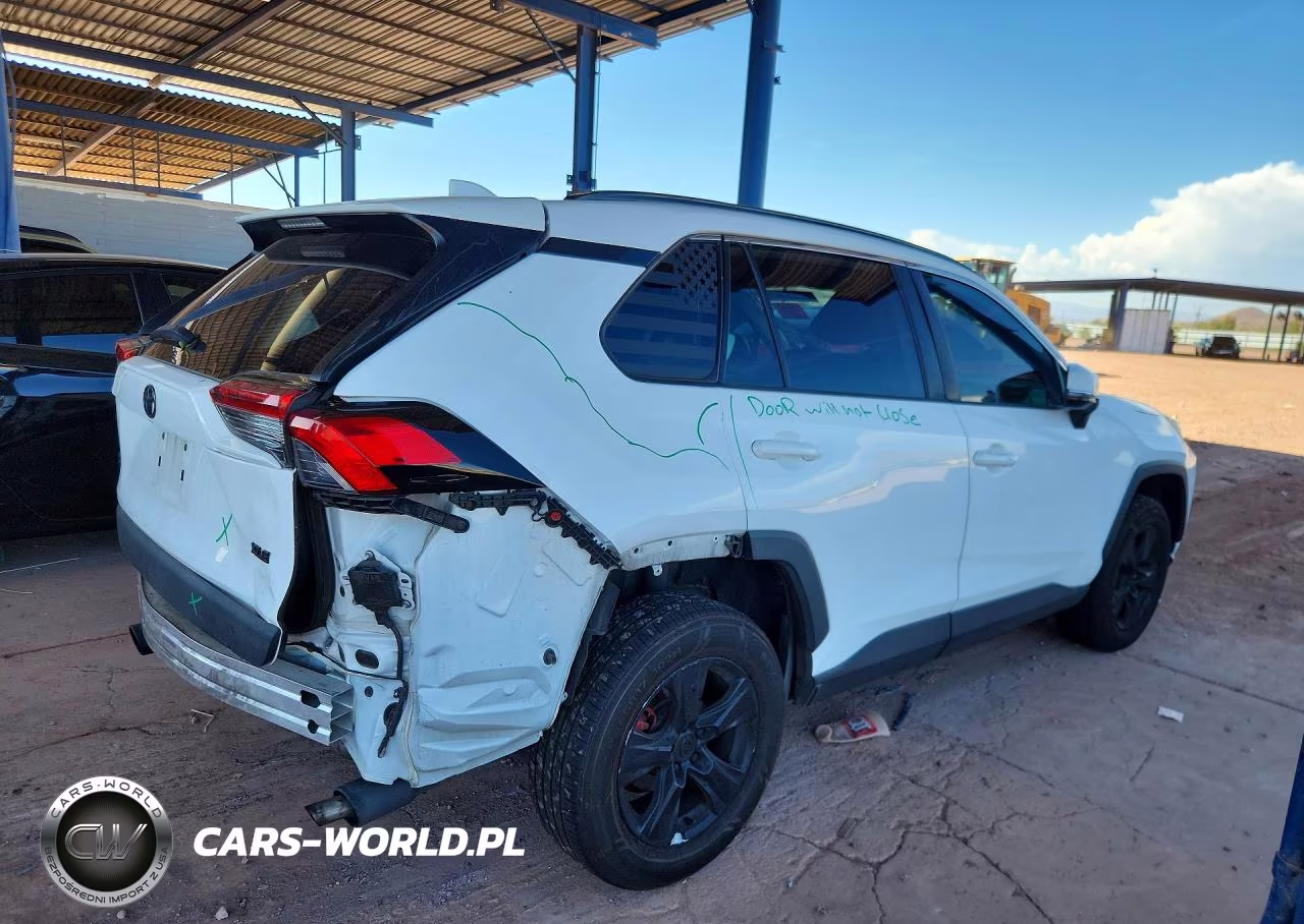 2021 Toyota Rav4 Xle VIN:2T3W1RFV6MC107717 - 3