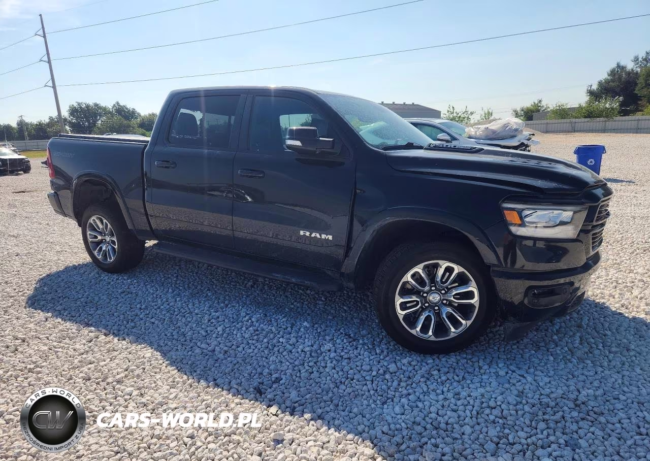 2021 Ram 1500 Laramie VIN:1C6RREJT9MN533158 - 4