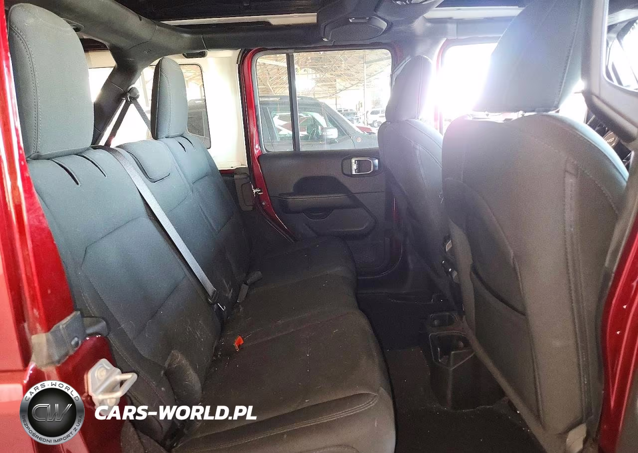 2021 Jeep Wrangler Unlimited Sahara VIN:1C4HJXEM1MW608438 - 10