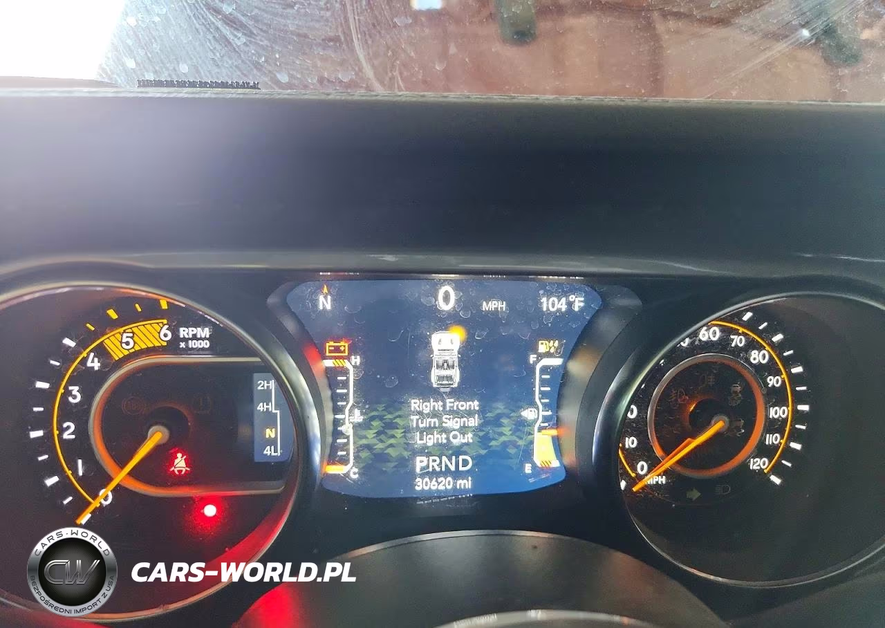 2021 Jeep Wrangler Unlimited Sahara VIN:1C4HJXEM1MW608438 - 9
