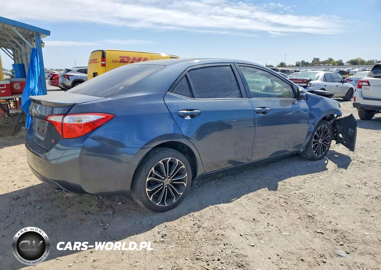 2014 Toyota Corolla L VIN:5YFBURHE3EP079338 - 3
